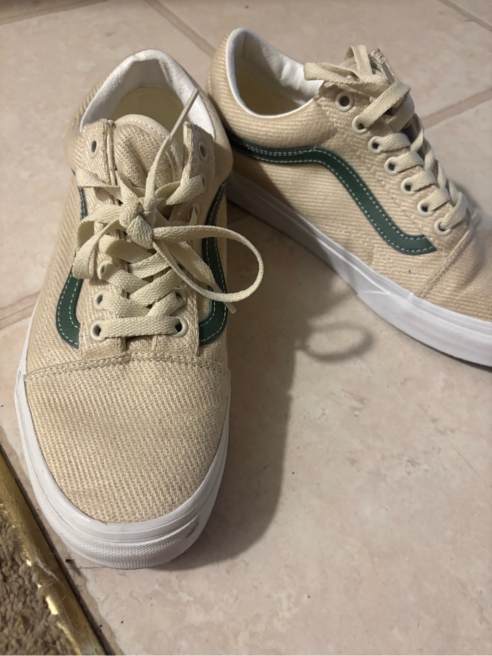 Vans Canvas Skate Shoe in Beige with Green Accent women’s 9 men’s 7.5 - Picture 2 of 5